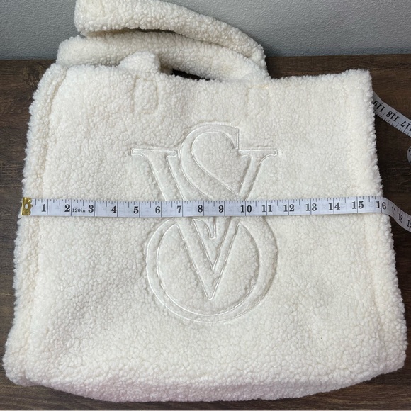 Victoria’s Secret Sherpa Tote Ivory Cream Reusable Shoulder Bag - Picture 13 of 13